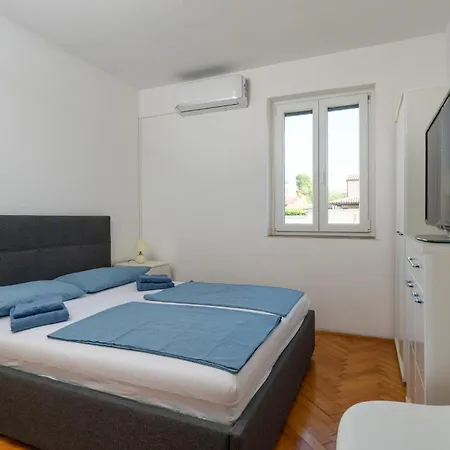 Lovely In With View Apartment Fazana